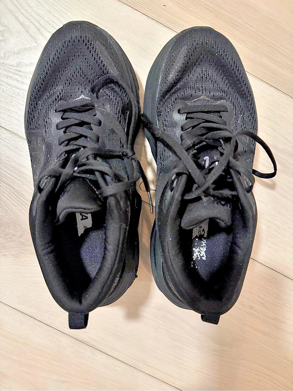 HOKA One One Bondi All Black Running Shoes